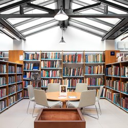 American University of Paris, Frankrijk